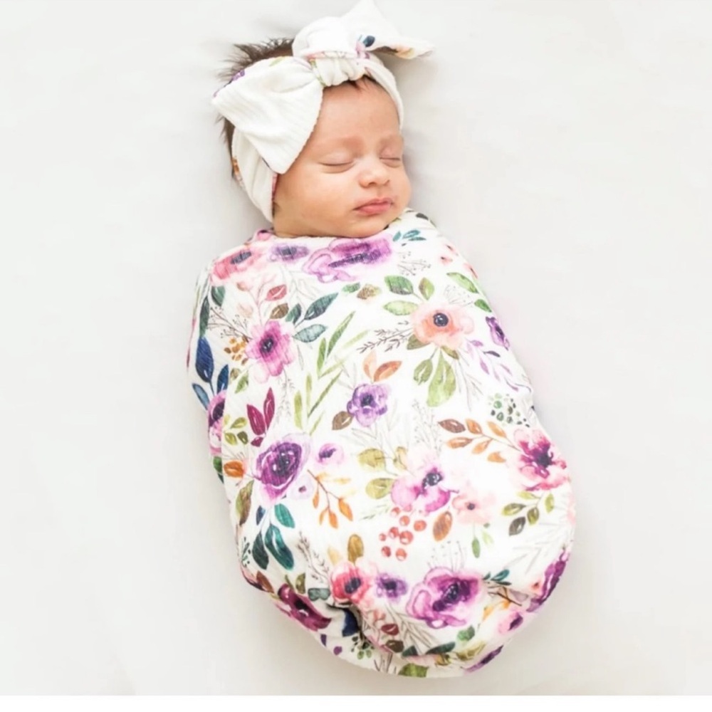 Mama CoCo cacoon swaddle